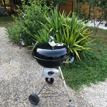 Dom wakacyjny “les Reflets De La Charente” Condac